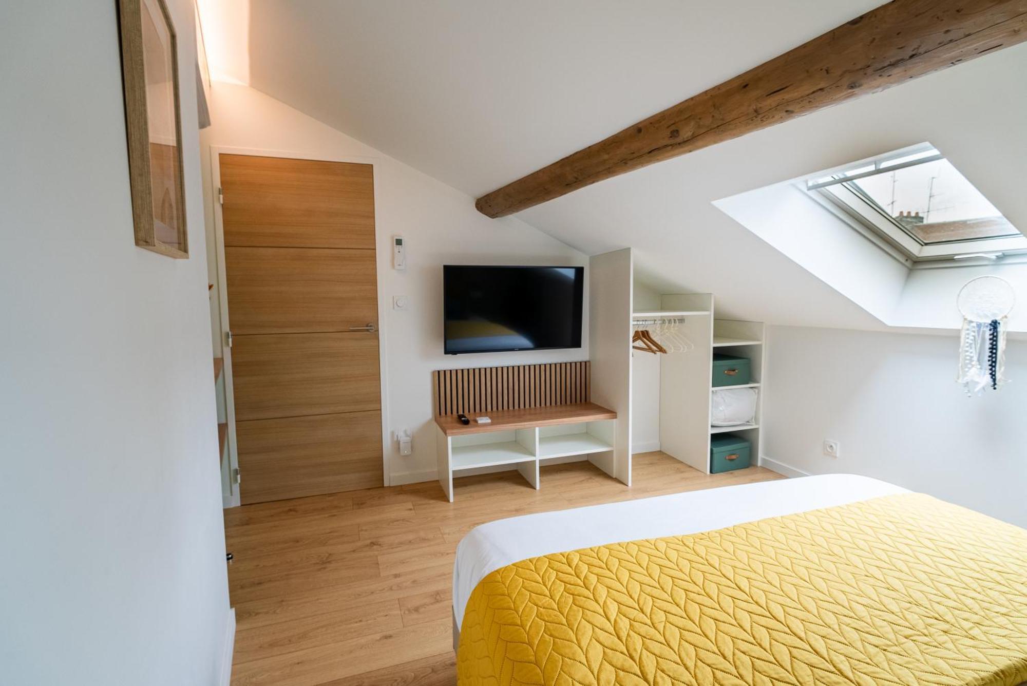 Au Duplex D'Or Centre Historique Lägenhet Besançon Exteriör bild